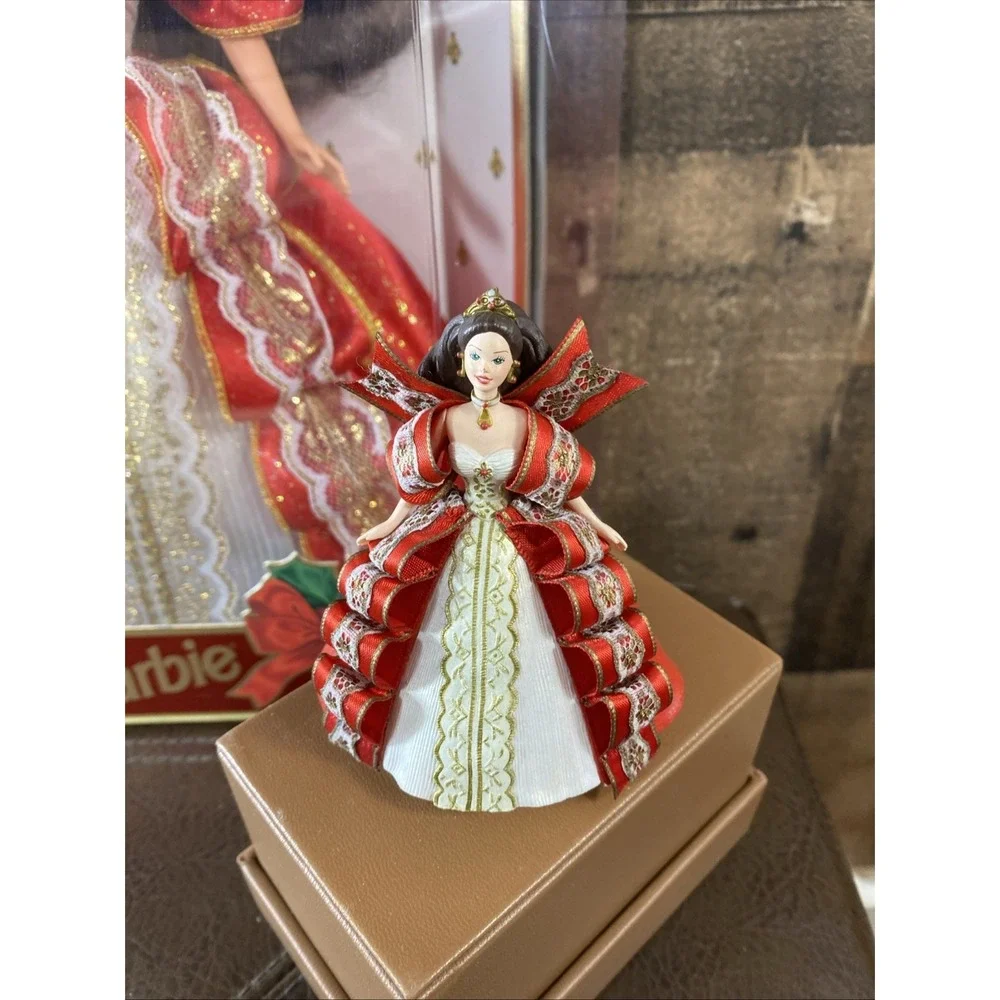 Vintage 1997 Happy Holidays Barbie & Matching Ornament 10th Anniv NIB Damage Box